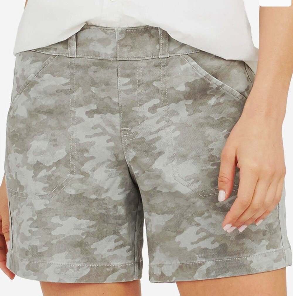 SPANX Women’s Stone Wash Grey Camo 6” Stretch Shorts Twill Cotton XL Pockets